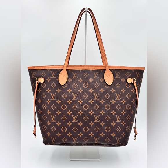 Louis Vuitton Neverfull MM - Picture 2 of 13